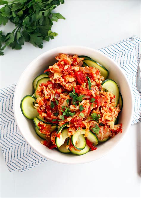 Crock Pot Cauliflower Bolognese | 21 Vegetarian Dump ...