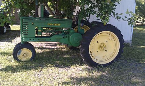 John Deere Model B Tractors Row Crop Hp John Deere Machinefinder