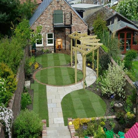 Small Residential Garden Design Modern Garden By Town And Country