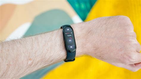 Mi Smart Band Review The Gold Standard Of Budget Fitness Bands