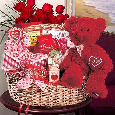 Check out #hugday gifts for your valentine: Pera ni Juan: Making Valentine Gift Baskets