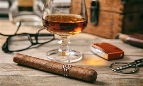 Top 5 Cigar Bars In The Us Iconic Life