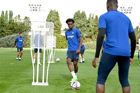 Gallery Chukwuemekas First Chelsea Training Session News Official