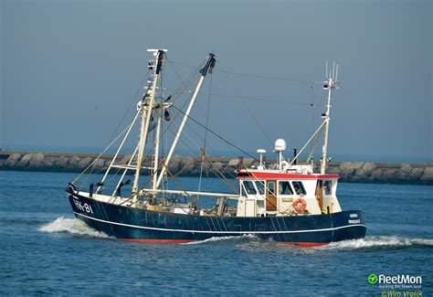 Vessel Hannah Hk81 Fishing Vessel Imo 8432106 Mmsi 244684000