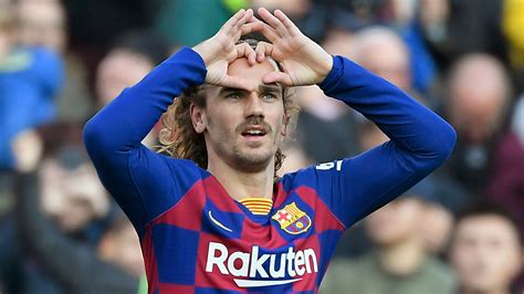 The barcelona forward is a football manager fan Griezmann: I'm still learning to play with Messi | Sporting News Canada