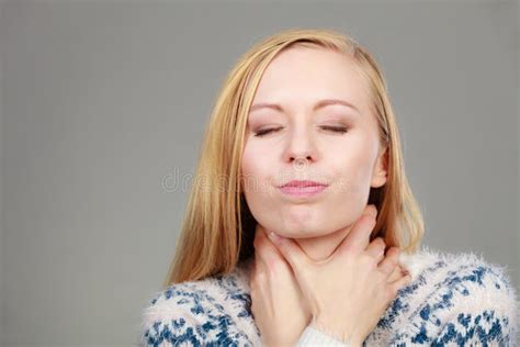 Woman Having Sore Throat Feeling Pain Stock Image Image Of Sore