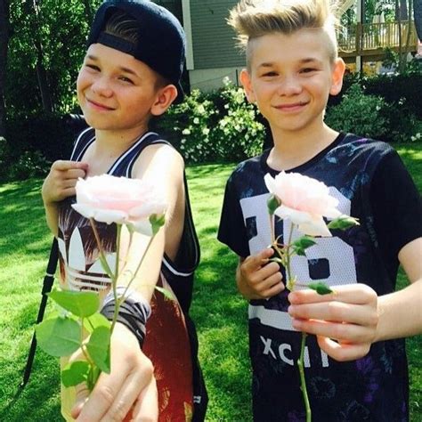 This is their official facebook page, which is administrated. Los chicos que no saben amar | Marcus & Martinus - Prólogo ...