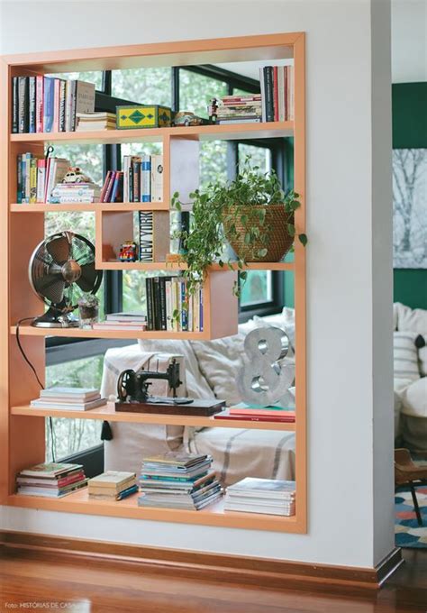 Biasanya bentuk umum dari sekat ruangan satu sisi adalah lemari,rak buku, atau rak display. 13 Desain Sekat Rumah yang Modern dan Kreatif untuk Hunian ...