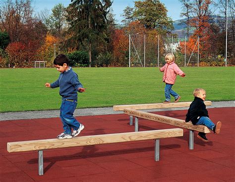 Sportgeräte für fitness, kraft & ausdauer für zuhause. Bürli Spiel- und Sportgeräte AG Spielgeräte ...