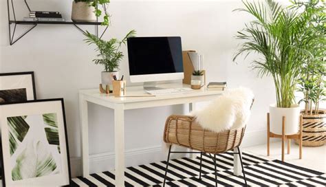 It must be surrounded by running roads. 5 Vastu Tips To Help You Set Up Office at Home ...