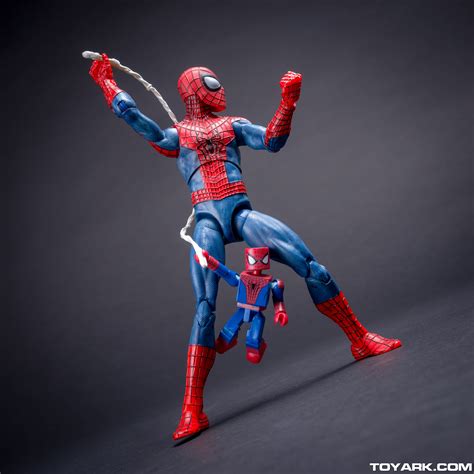 At that speed, there's more than just webbing propelling spidey through the air. Amazing Spider-Man 2 DST Marvel Select Spider-Man - The ...