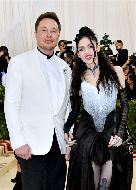 Elon Musks Ex Girlfriend Grimes Shows Off Tattoo And Its Very Veiny Metro News