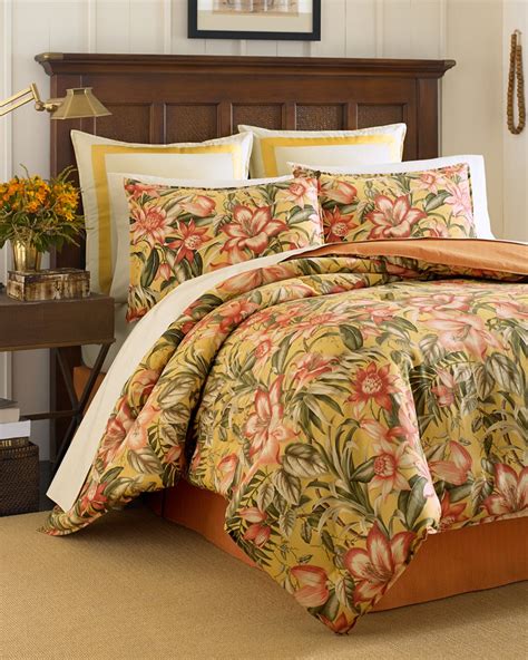 Give your bedroom the look and feel of a tropical forest with exquisite prints of lush foliage. Tropical Lily 4-Piece Queen Comforter Set