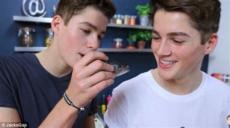 Twintastic Meet Youtube Sensations Jack And Finn Harries The Most