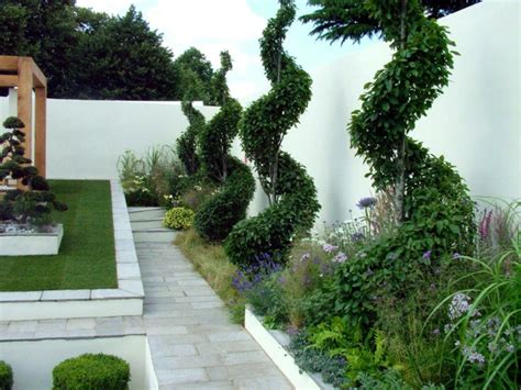 Eine terrasse mit einer essecke gehört da unbedingt. 110 Garten gestalten Ideen in City-Style , wie Sie den ...