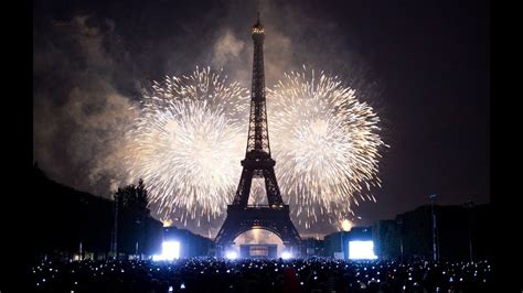 Paris France New Years Eve Fireworks And Celebrations 2019 Eparis