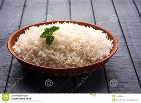 Perfectly cooked flavorful basmati rice that doesn't require any special equipment. Cooked Plain White Basmati Rice In Terracotta Bowl ...