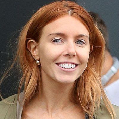 Stacey jaclyn dooley (luton, 9 de marzo de 1987) es una presentadora de televisión y periodista británica. Stacey Dooley -【Biography】Age, Net Worth, Height, In ...