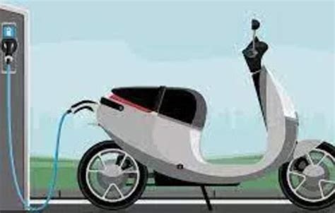 Electric Two Wheeler Sales May Miss Fy23 Target Of 10 Lakh Units By 20