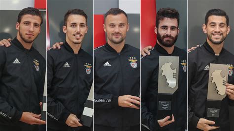 O avançado, de 27 anos, esta temporada contratado ao wolfsburgo, ampliou para 13 o número de golos no conjunto de todas as competições, registo que faz dele o melhor marcador da época do sporting. PRÉMIOS ENTREGUES AOS MELHORES DA LIGA NOS 2018/19