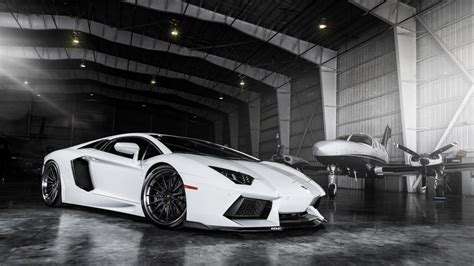 Awesome Lamborghini Aventador Roadster Wallpaper Backiee