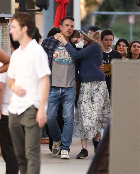 Ben Affleck and Jennifer Garner's daughter Violet, 18, reveals health