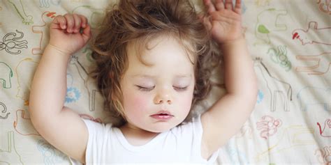 Toddlers Sleep Problems Tied To Behavior Issues Later Huffpost