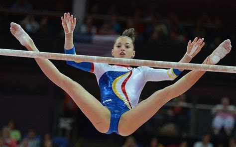 Womens Team Gymnastics Final In Pictures Ginnastica Artistica Ginnasta Fotografia Ginnastica