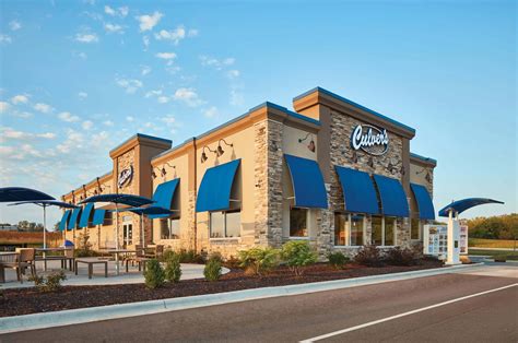 Culver’s Sells Over 136,000 Curderburgers On Cheese Curd Day | WTAQ