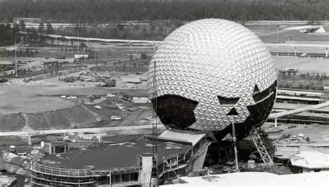 8 Totally True Facts About The Construction Of Walt Disney World