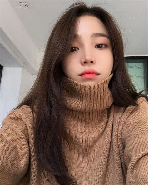 ᴹᴱ ᴱᴬᴿᴬ ♡ Meeara Korean Ulzzang Girl Instagram Yoonmida