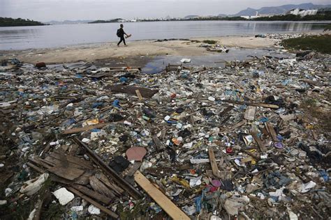 Dirty Water Why Rio Hasnt Kept Its Promise To Clean Up The Globe