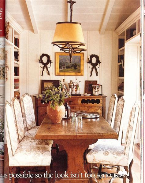 Whether you want inspiration for planning cottage dining room or are building designer cottage dining room from scratch, houzz has 251 pictures from the best designers, decorators, and architects in the country, including icon interiors ltd and haven design workshop. http://4.bp.blogspot.com/_c3qUtQnTnIk/TKTSpmRavOI ...