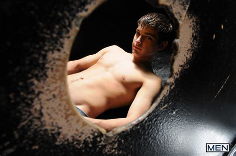 Men Com Glory Hole Photo BoyFriendTV Com