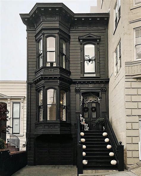 Black And White Victorian House These Amazing Photos Show What It