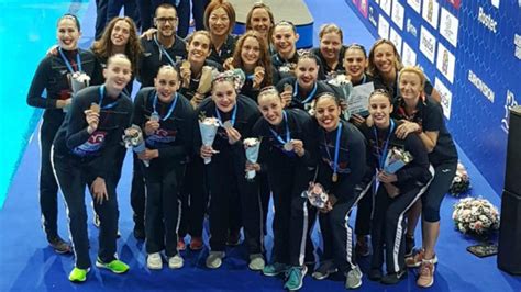 la selección española de natación artística elige lanzarote para entrenar