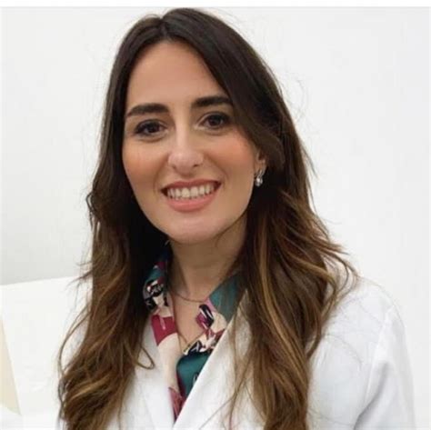 Dott Ssa Francesca Ambrogio Dermatologo Prenota Online Miodottore It