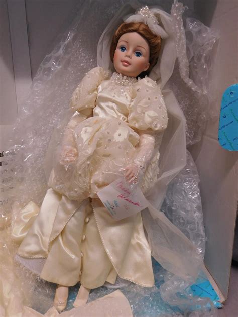 Lot Madame Alexander Bride Doll