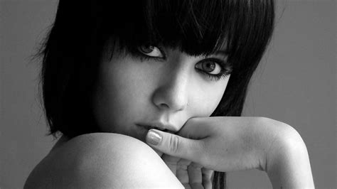 Mellisa Clarke Stunning Model By Day And Dj Of Rare Rock And Roll