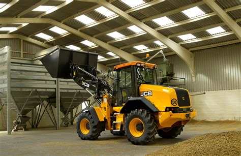 Farming Uk News Jcb Launches New Wheeled Loaders At Agritechnica