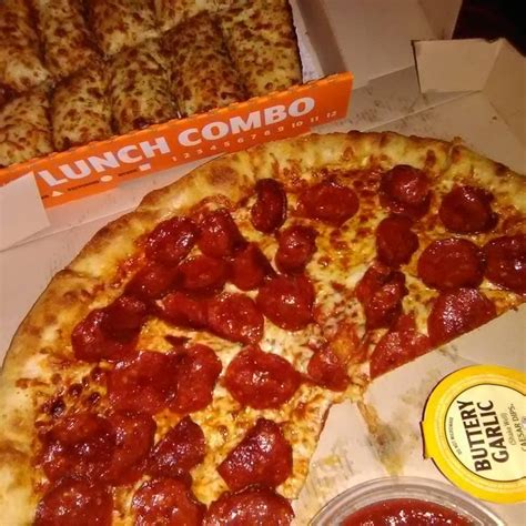 From 1990 to 1993, little caesars sales growth ranked in the top five in the restaurant industry, according to nation's restaurant news magazine. Little Caesars Extra Most Bestest Stuffed😋 ️🍕🍕 | Food porn ...