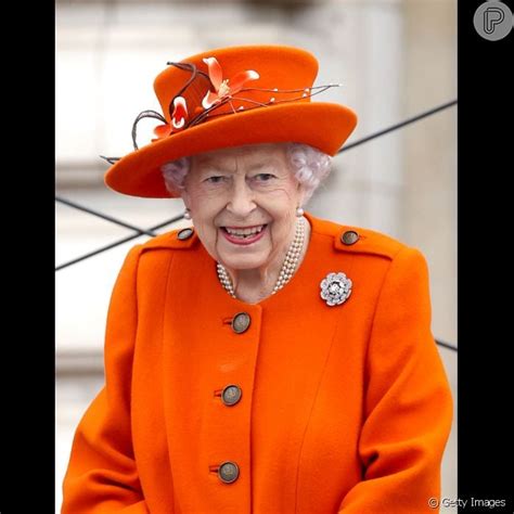 Rainha Elizabeth Ii Não Usa Peças De Pele Em Seus Looks Desde 2019