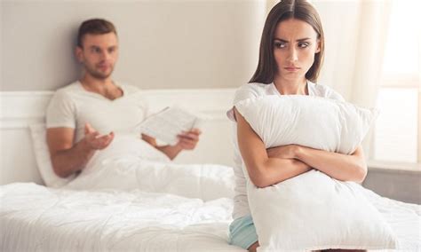 Husband Secretly Photographs Wife Naked Whilst She Sleeps Daily Mail