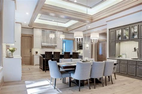 They can give the illusion of high ceilings while creating more. 50 Dining Rooms with Tray Ceilings (Photos)