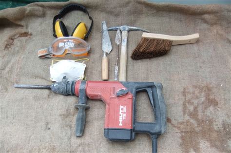 A Basic Guide To Pointing: The Lime Plastering Company