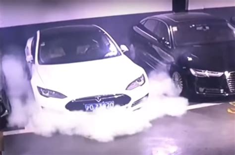 Watch Tesla Model S Bursting Into Flames We Explain How