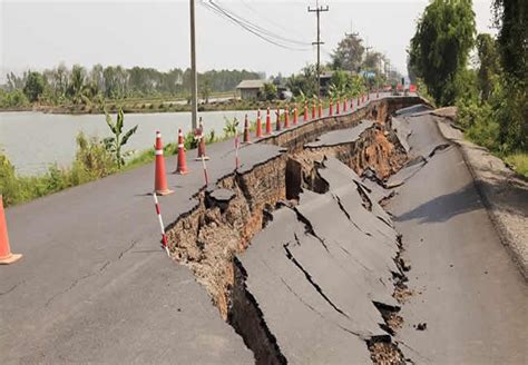 70 Magnitude Earthquake Hits Papua New Guinea