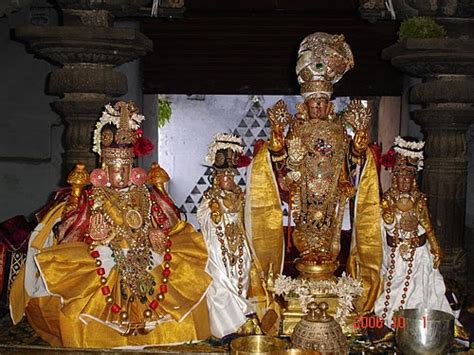 Sri Lakshmi Narasimhar Kanchi Varadaraja Swamy Temple Details Videos