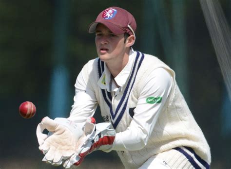 Ollie robinson produced a dazzling display of seam bowling as england steamrollered india on the fourth morning of the headingley test, romping to victory by an innings and 76 runs. Kent wicketkeeper Ollie Robinson called into England under ...