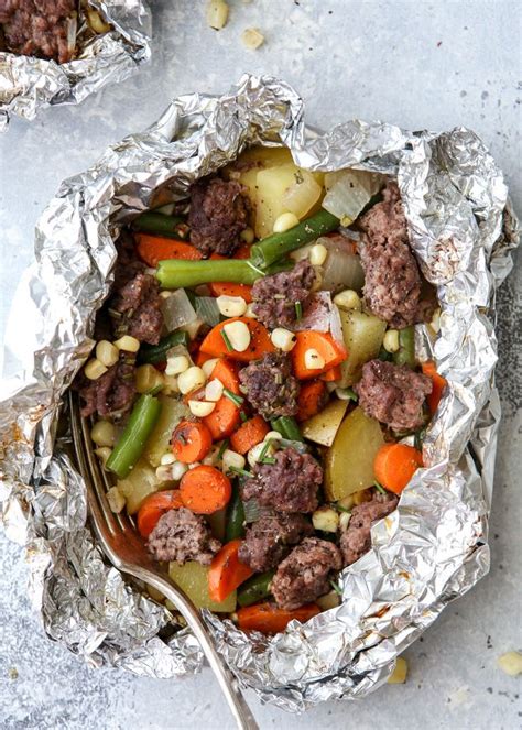 Yesterday was a hot day and the rest of the week is shaping up to be the same. These beef and veggie tin foil dinners are an entire meal wrapped up in foil and cooked on the ...
